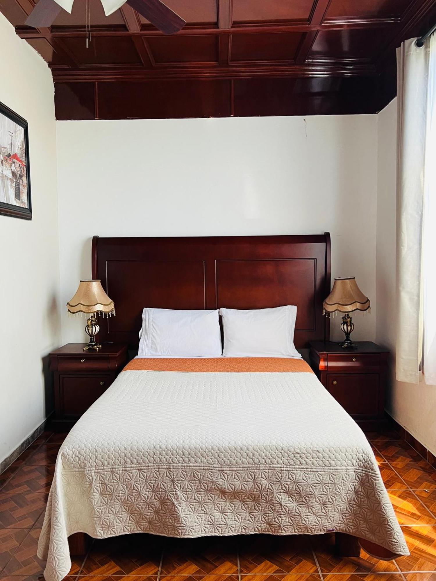 Hosteria Casa Marquez León Exteriér fotografie